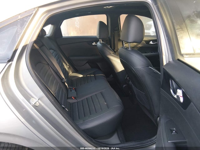 2023 KIA FORTE GT-LINE 8