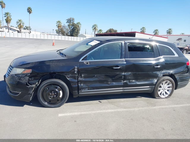 2017 LINCOLN MKT LIVERY 6