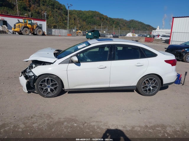 2017 FORD FOCUS SEL 15