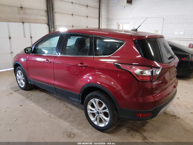 2017 FORD ESCAPE SE 3