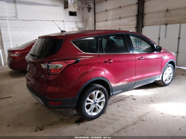 2017 FORD ESCAPE SE 4