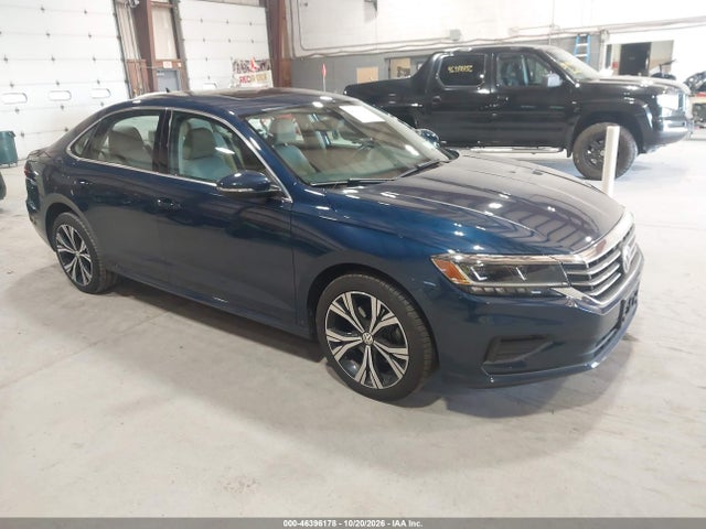 2022 VOLKSWAGEN PASSAT 2.0T SE