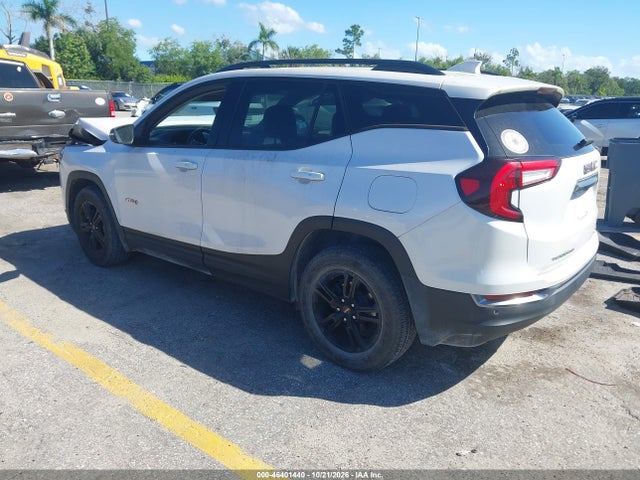 2024 GMC TERRAIN AWD AT4 3