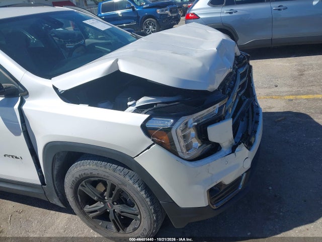 2024 GMC TERRAIN AWD AT4 6