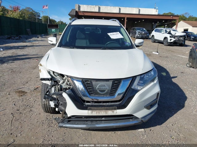 2017 NISSAN ROGUE SV 12