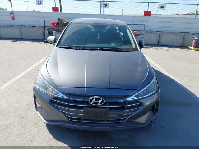 2019 HYUNDAI ELANTRA SE 13