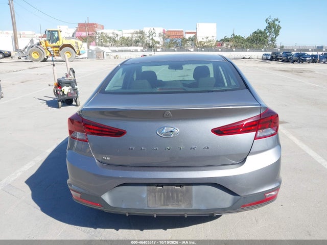 2019 HYUNDAI ELANTRA SE 17