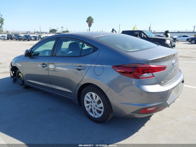 2019 HYUNDAI ELANTRA SE 3