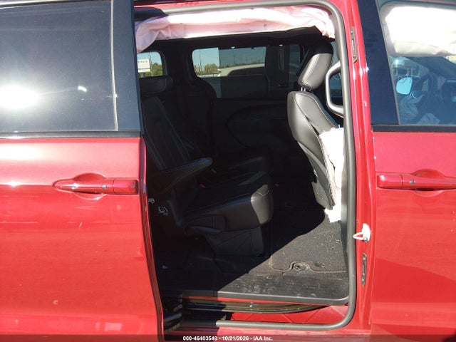 2026 CHRYSLER PACIFICA SELECT 8