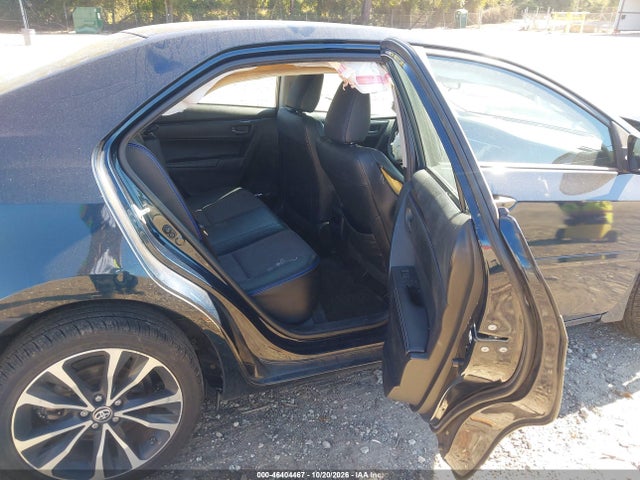 2017 TOYOTA COROLLA SE 8