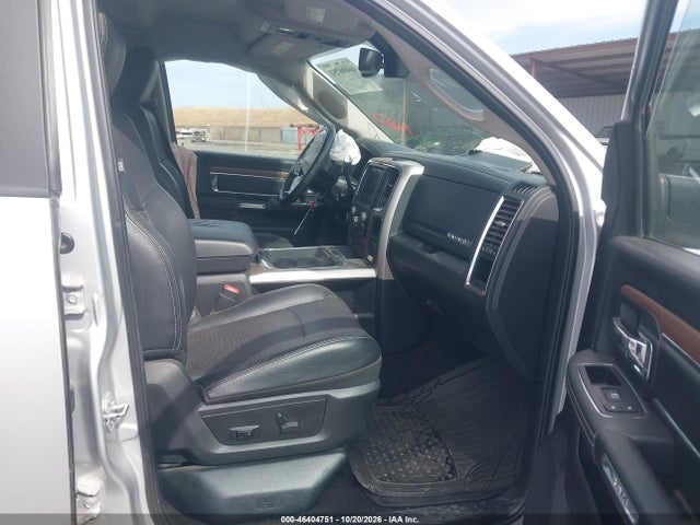 2017 RAM 2500 LARAMIE 4X4 6'4 BOX 5