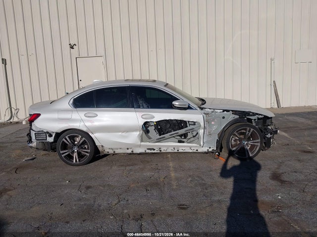 2021 BMW 330E 13