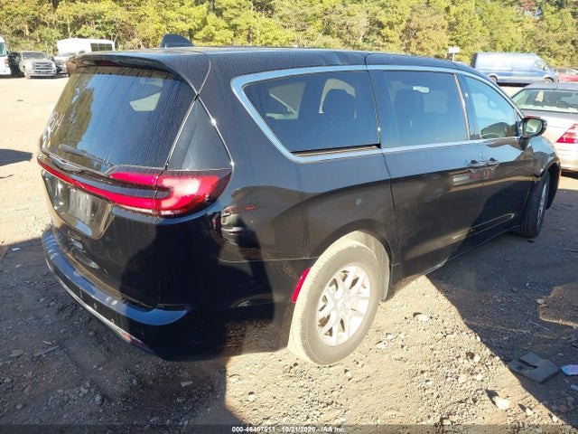 2026 CHRYSLER PACIFICA SELECT 4