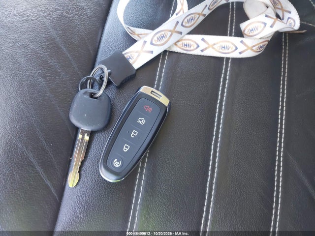 2019 FORD ESCAPE TITANIUM 11