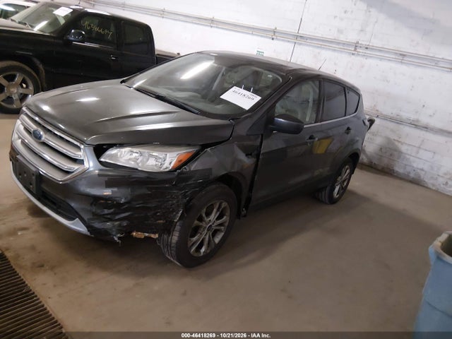 2017 FORD ESCAPE SE 2