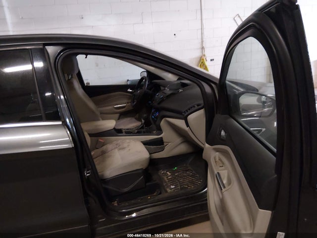 2017 FORD ESCAPE SE 5