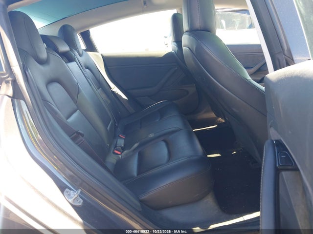 2018 TESLA MODEL 3 LONG RANGE/PERFORMANCE 8