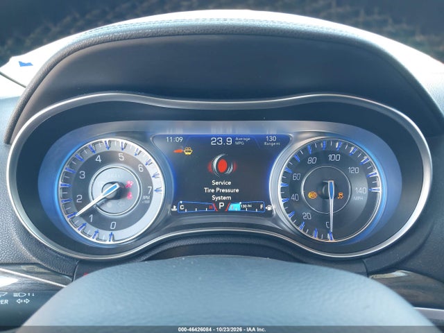 2017 CHRYSLER 300 LIMITED 7