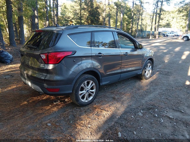 2019 FORD ESCAPE SEL 4