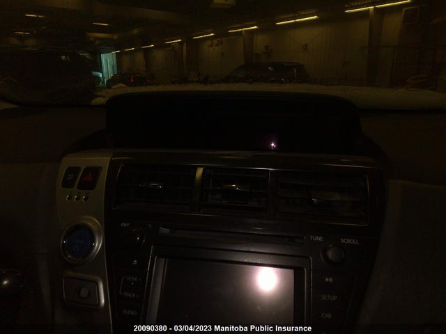 Toyota PRIUS V 2012 JTDZN3EU8C3062318 Image 8
