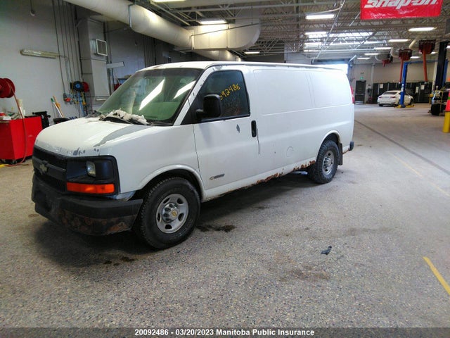 Chevrolet Express 2500 Cargo Van  2003 1GCGG25V431215874 Image 2