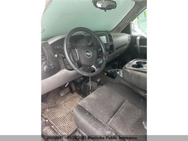 Chevrolet Silverado 1500 Ls Ext Cab 2011 1GCRKREA6BZ422022 Image 5