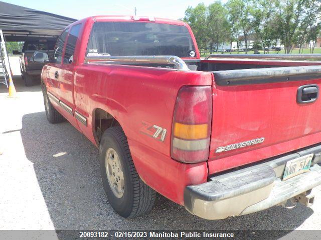Chevrolet Silverado 1500 Ext Cab 2000 2GCEK19T9Y1233166 Image 3