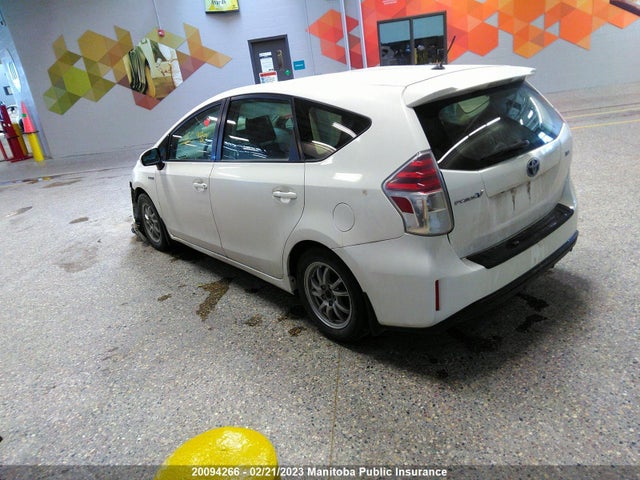 Toyota PRIUS V 2015 JTDZN3EU7FJ021260 Image 4