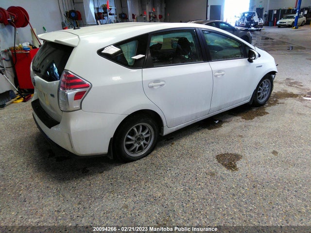 Toyota PRIUS V 2015 JTDZN3EU7FJ021260 Image 5
