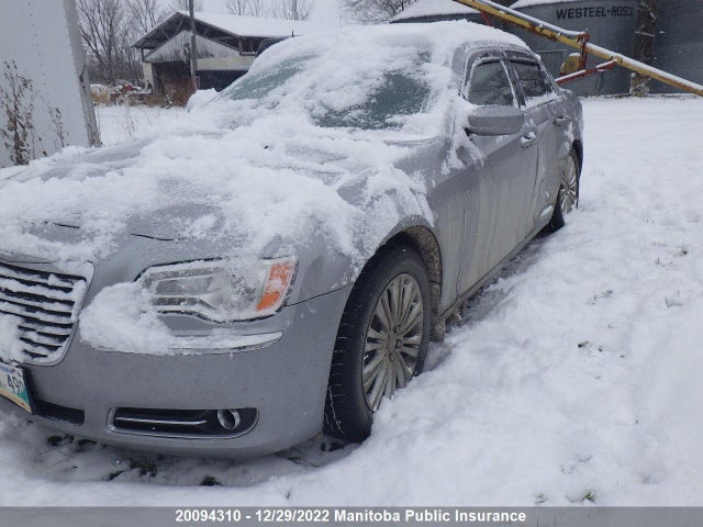 2C3CCARG0EH221051 Chrysler 300