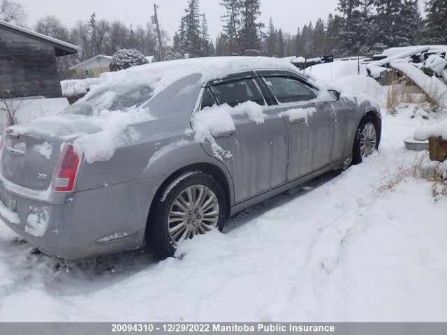 2C3CCARG0EH221051 Chrysler 300