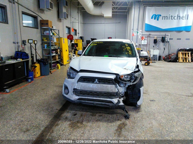 4A4AJ3AU1DE607241 Mitsubishi RVR SE