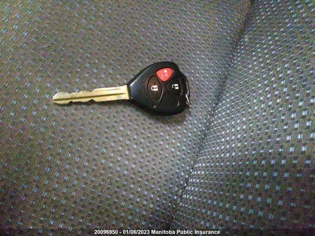 Toyota Matrix 2010 2T1KU4EE7AC239058 Image 3