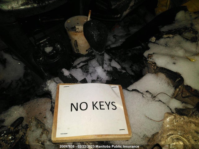Toyota RAV4 2006 JTMBD33V466009179 Image 3