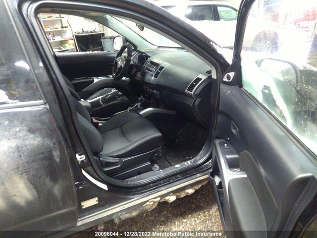 JA4LT21W78Z602902 Mitsubishi Outlander Es