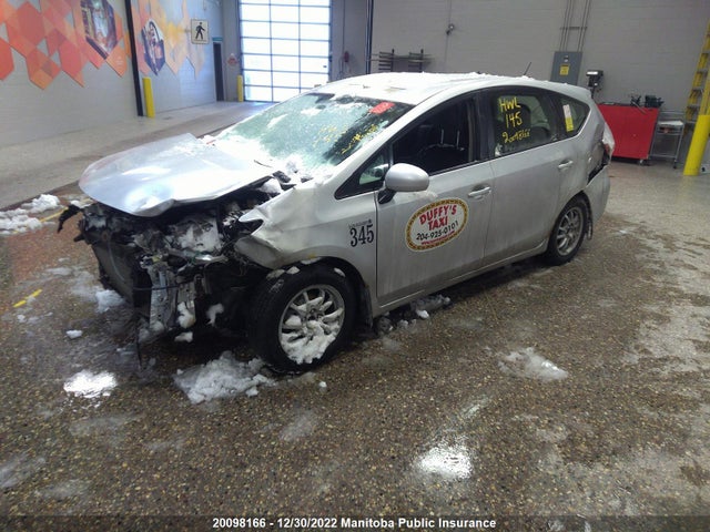 Toyota PRIUS V 2012 JTDZN3EU1C3019133 Image 2
