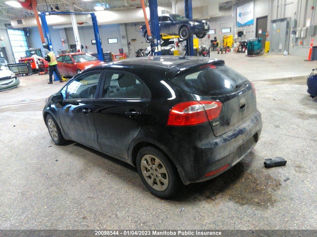 KIA Rio5 Lx 2015 KNADM5A37F6715825 Image 3