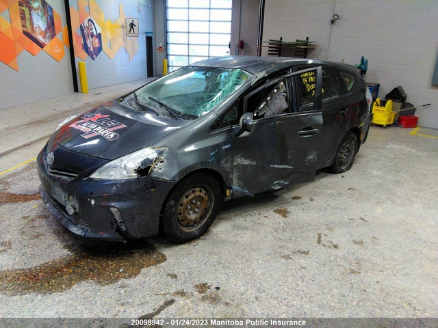 Toyota PRIUS V 2014 JTDZN3EU7EJ007843 Image 2