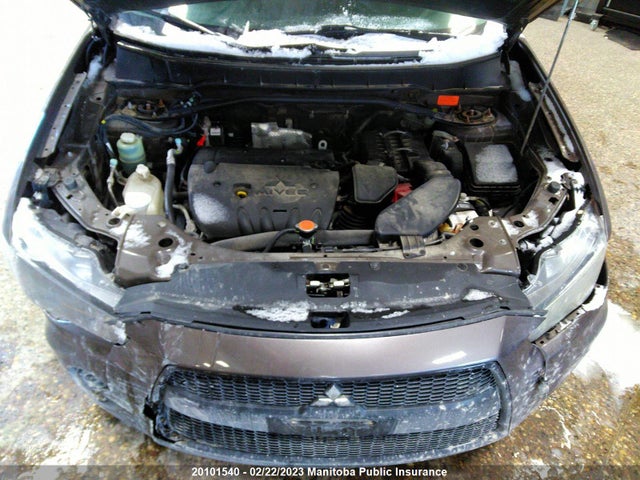 JA4AT2AW7AZ603030 Mitsubishi Outlander Es