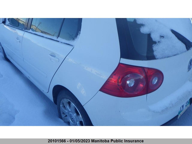 Volkswagen Rabbit 2008 WVWCA71K98W255791 Image 3