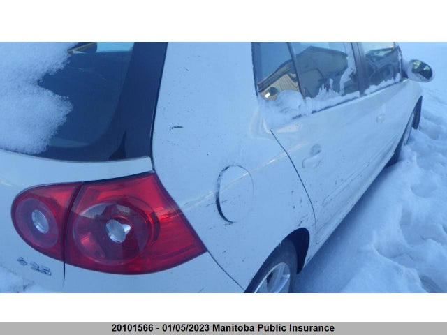 Volkswagen Rabbit 2008 WVWCA71K98W255791 Image 4
