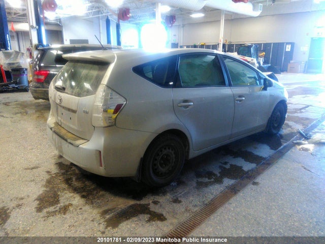 Toyota PRIUS V 2013 JTDZN3EU4D3218839 Image 5