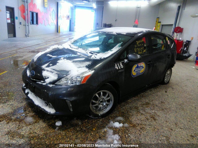 Toyota PRIUS V 2014 JTDZN3EU7E3351063 Image 2