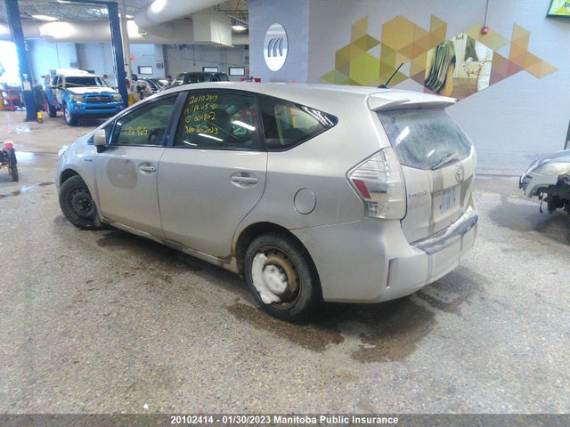 Toyota PRIUS V 2014 JTDZN3EU7EJ001802 Image 4