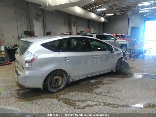 Toyota PRIUS V 2014 JTDZN3EU7EJ001802 Image 5