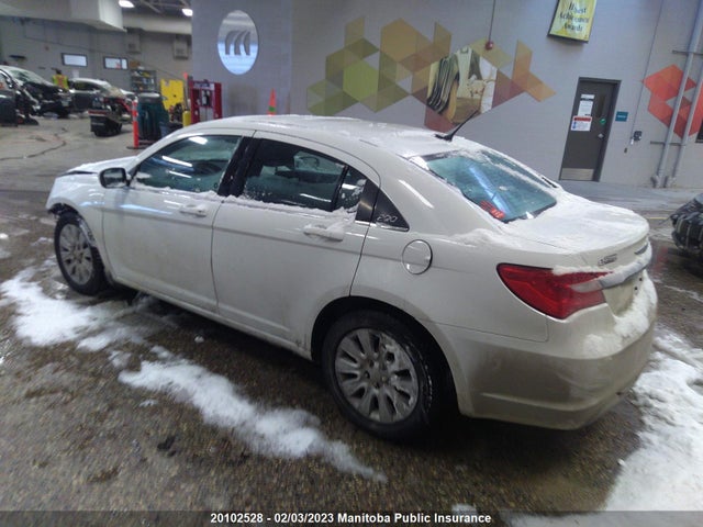 1C3CCBAB0CN144157 Chrysler 200 LX