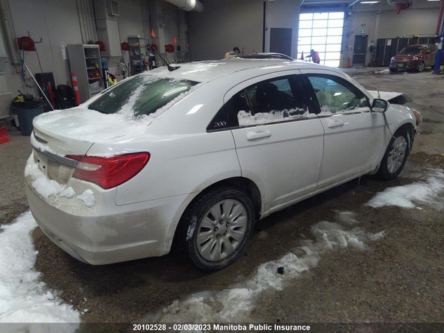 1C3CCBAB0CN144157 Chrysler 200 LX