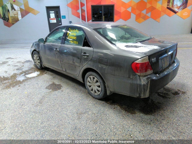 Toyota CAMRY LE 2005 4T1BE32K35U994505 Image 4
