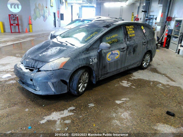 Toyota PRIUS V 2013 JTDZN3EU4D3197314 Image 2