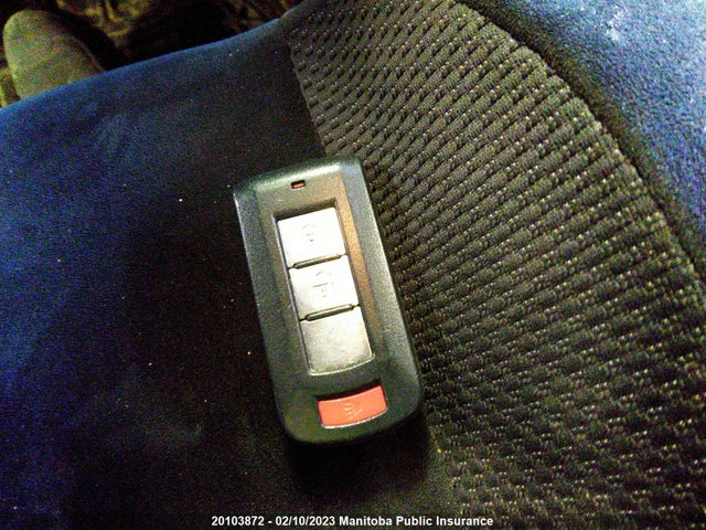 JA4JT3AX1AZ600641 Mitsubishi Outlander Ls